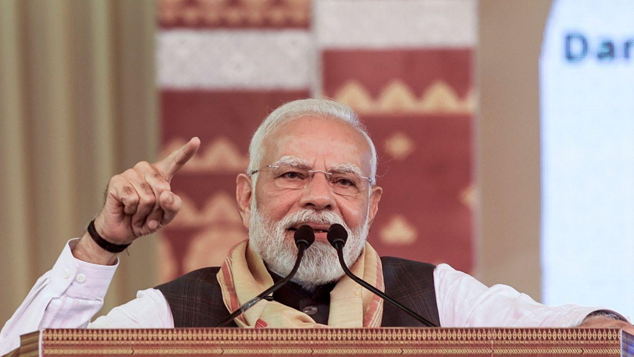 PM Modi extends Hindi Diwas greetings, calls Hindi a vibrant heritage of India